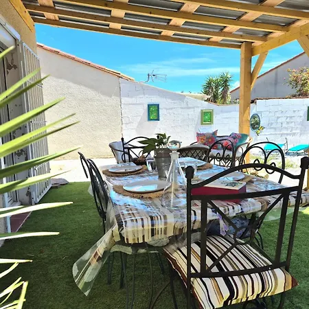 Maison L'atelier Creole Avec Jardin Et Terrasse Couverte Prázdninový dům Saint-Estève