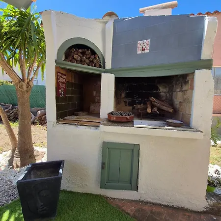 بيت للعطل Maison L'atelier Creole Avec Jardin Et Terrasse Couverte Saint-Estève